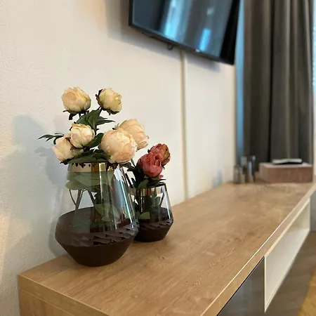 N&n Apartment *